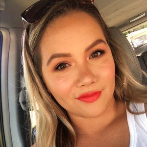 Meet your Posher, Mikaela